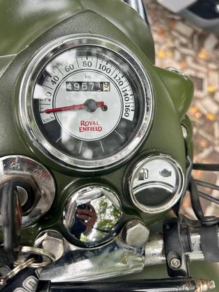 ROYAL ENFIELD CLASSIC 500 